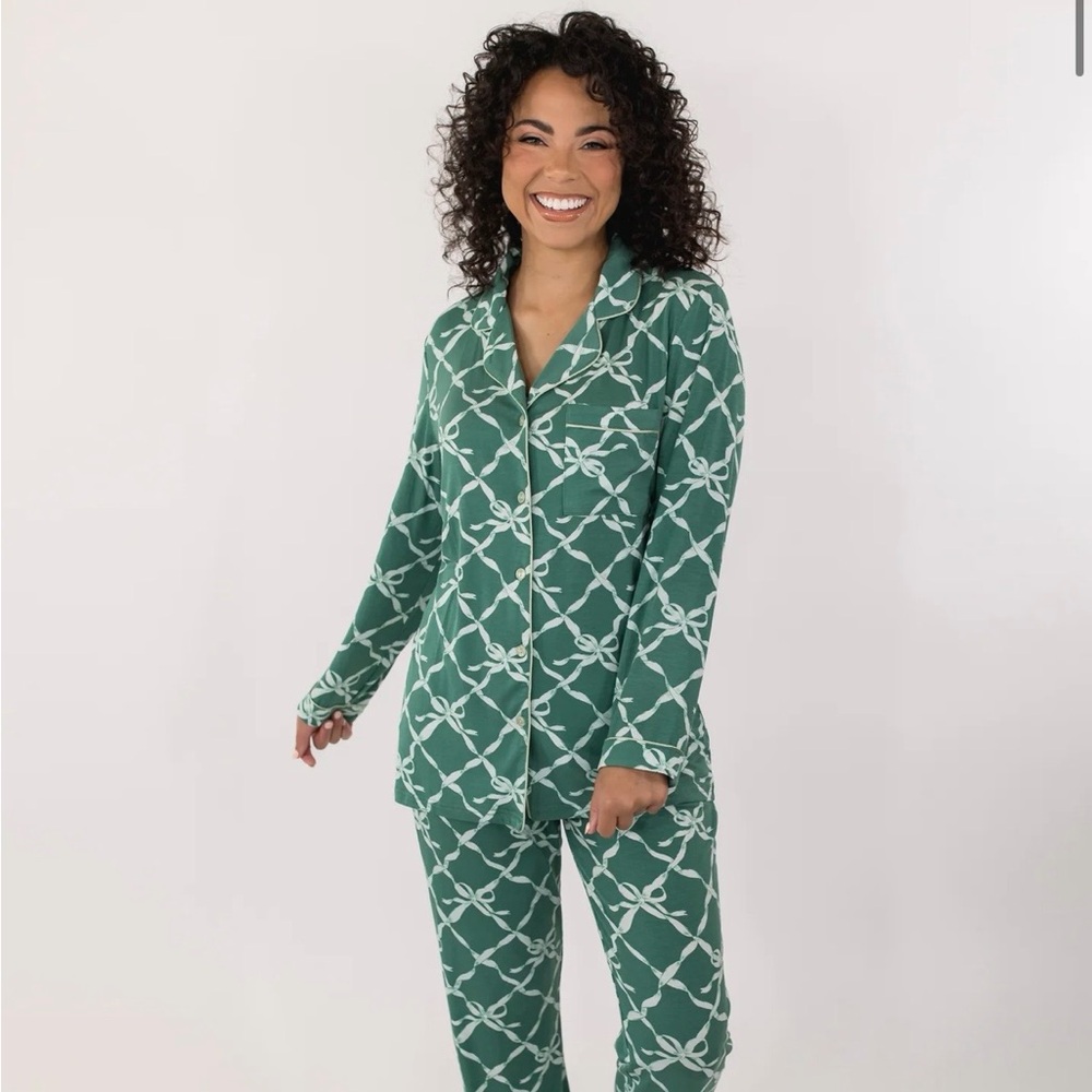 Green Patterned Women's Pajama Set